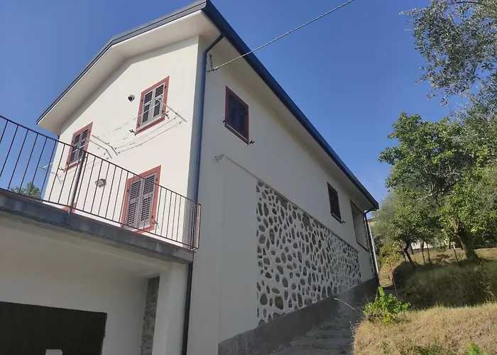 Vara House 1890, Near Cinque Terre * ベヴェリーノ