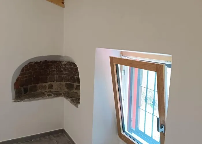 Vara House 1890, Near Cinque Terre